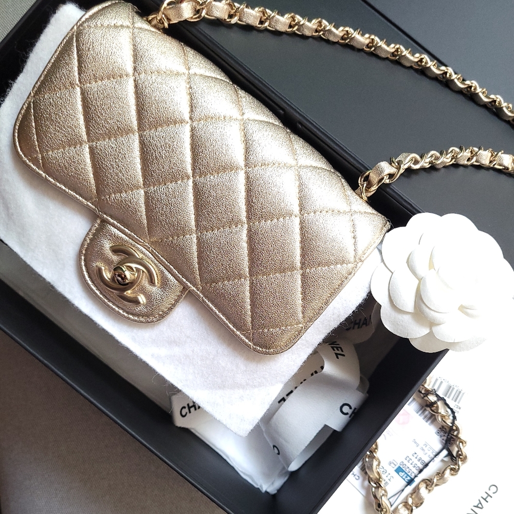 *Sold* BNWT Rare Chanel Classic Mini Square Crossbody Iridescent Metallic Gold - Picture 5 of 6